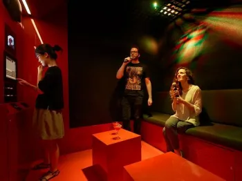 Koncept  Karaoké Box & Bar Lounge